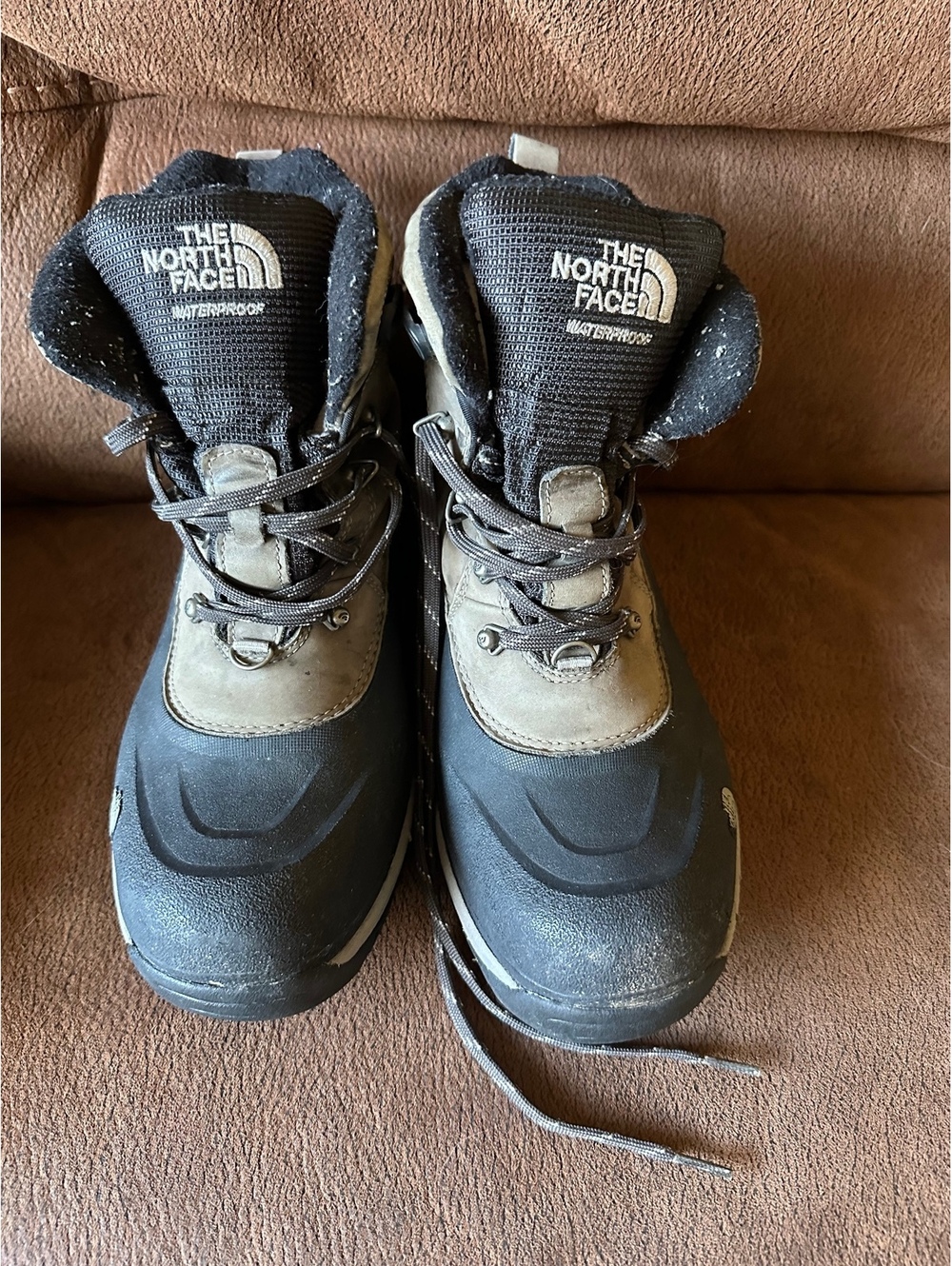The North Face Men's Winter Boots Size 10.5 Waterproof Hiking Snow